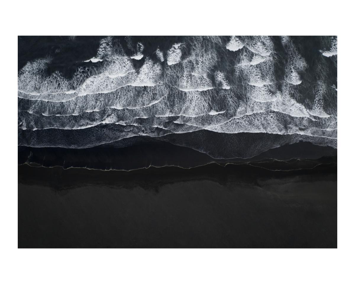 Black Sand Waves